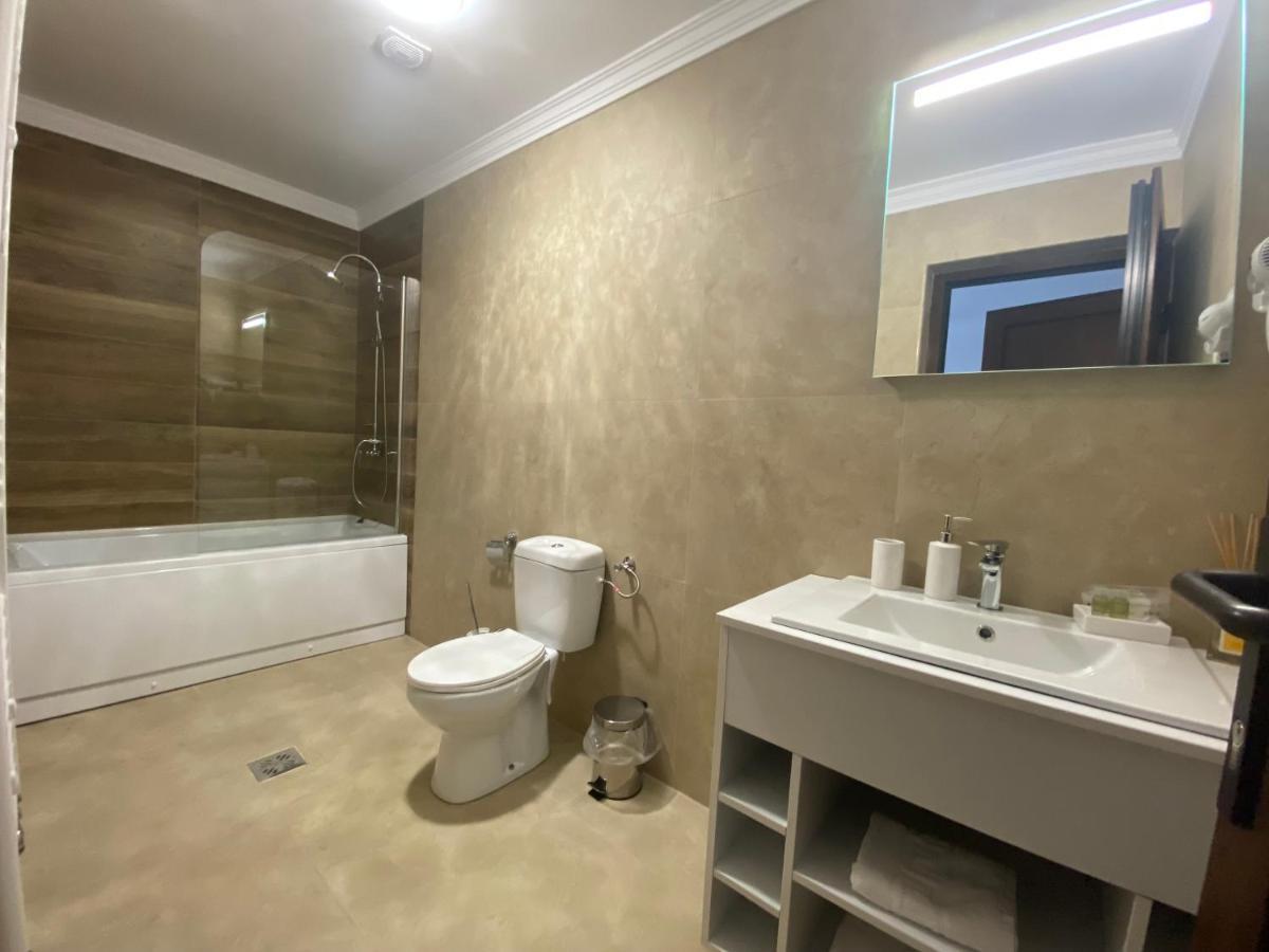 Pensiune-Restaurant Palace Carpinet Екстер'єр фото